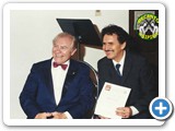 Luis Bordon e Papi Galan recebendo reconhecimento da UNESCO